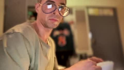 IAN HARD online show from May 14, 5:44 pm