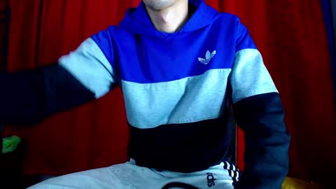 Skyler online show from March 30, 1:39 am