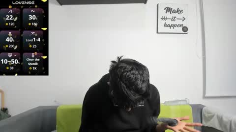 Snapshot of skylerblaze_ chatting on October 9, 3:17 pm SKYLER BLAZE online show from October 9, 3:17 pm