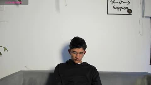 Snapshot of skylerblaze_ chatting on October 10, 3:50 pm SKYLER BLAZE online show from October 10, 3:50 pm