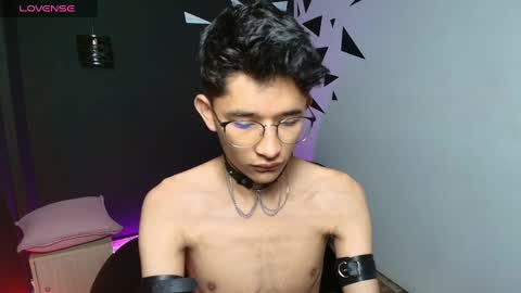 Snapshot of skylerblaze_ chatting on October 8, 2:10 pm SKYLER BLAZE online show from October 8, 2:10 pm