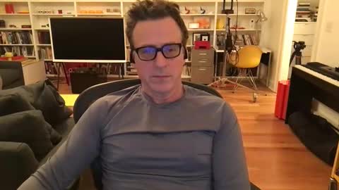 Skyline3371 online show from March 19, 4:37 am