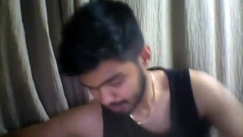 Snapshot of slavesj18 chatting on February 28, 5:04 pm Add me on hangout sjcool1998 online show from February 28, 5:04 pm