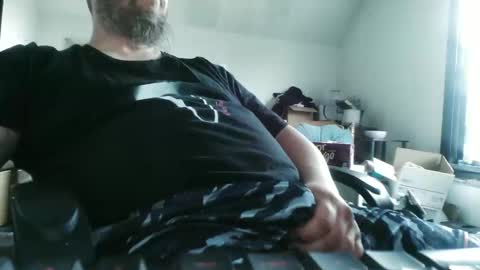 slickwill2391 online show from April 2, 5:32 pm