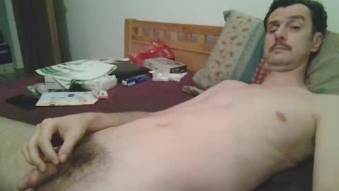 Snapshot of slim38 chatting on October 28, 2:03 am Alin online show from October 28, 2:03 am