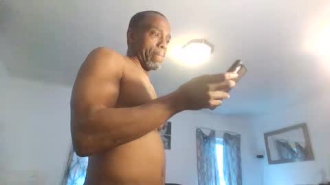 Slim8975 online show from February 18, 7:33 pm