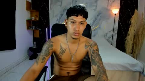 slim_master12 online show from May 18, 3:24 am