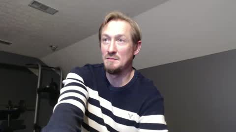 Snapshot of slimjp chatting on December 25, 1:53 am slimjp online show from December 25, 1:53 am