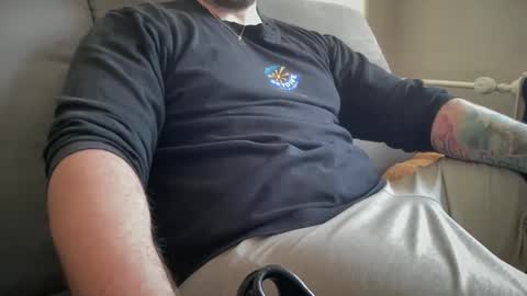 Snapshot of slovakman69 chatting on February 6, 7:56 am just chillin online show from February 6, 7:56 am