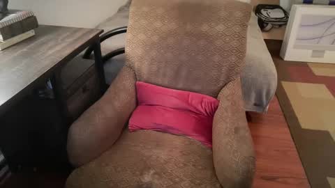 Snapshot of slut_slave_cfnm chatting on January 1, 8:13 am slut online show from January 1, 8:13 am