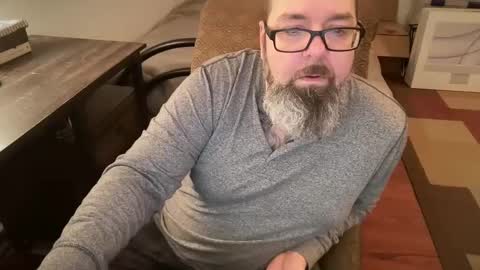 Snapshot of slut_slave_cfnm chatting on January 5, 6:24 pm slut online show from January 5, 6:24 pm