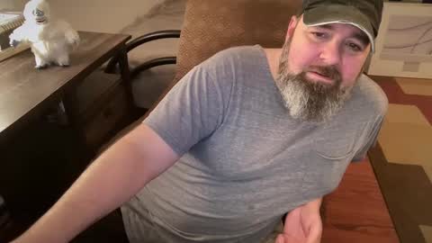 Snapshot of slut_slave_cfnm chatting on December 29, 11:29 pm slut online show from December 29, 11:29 pm