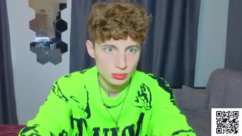 sluttsavage online show from May 17, 7:16 am