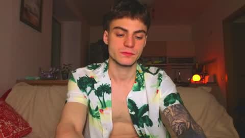 Gus online show from May 6, 9:37 pm