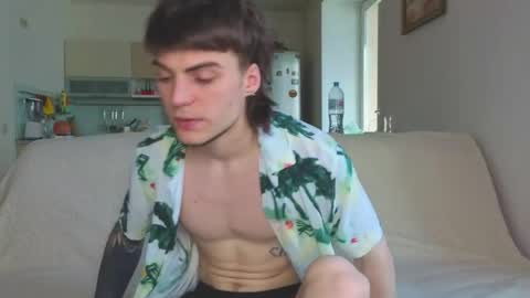 Gus online show from May 26, 12:45 pm