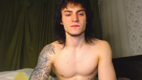 Gus online show from November 23, 6:19 pm