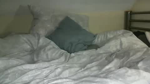 Snapshot of sm_bernd chatting on March 2, 11:06 pm Bernd online show from March 2, 11:06 pm