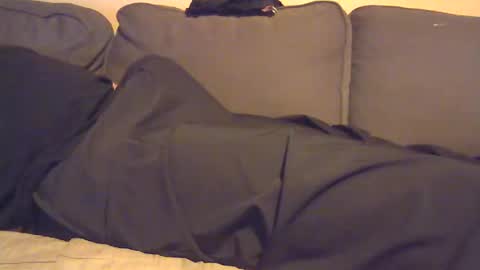 smallandshy1980 online show from January 17, 8:22 pm