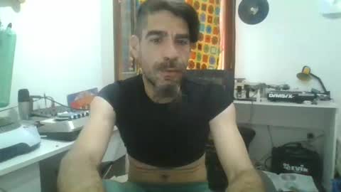 willy online show from April 2, 6:43 am