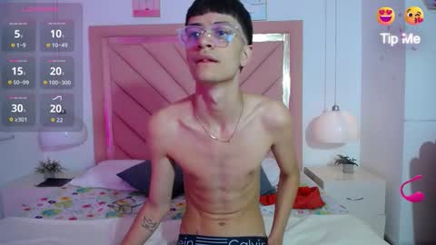 Snapshot of smithfoxx chatting on September 30, 1:25 pm Smithfoxx online show from September 30, 1:25 pm