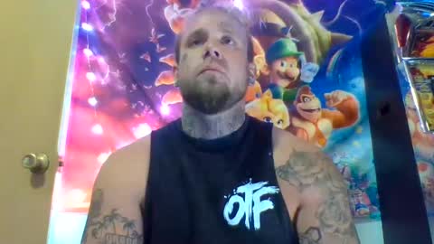 Snapshot of smokebluntafterblunt chatting on September 18, 12:45 am smoke online show from September 18, 12:45 am