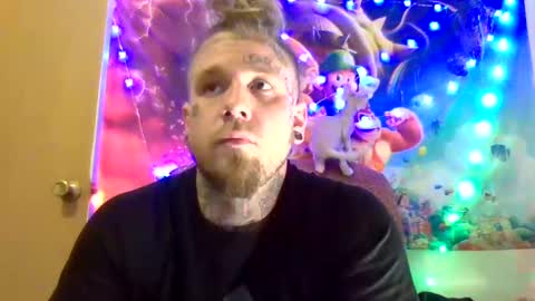 Snapshot of smokebluntafterblunt chatting on December 7, 2:31 am smoke online show from December 7, 2:31 am