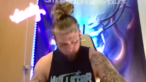 smoke online show from March 22, 2:00 pm