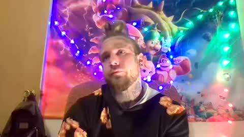 Snapshot of smokebluntafterblunt chatting on February 22, 12:27 am smoke online show from February 22, 12:27 am