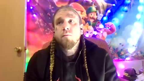 Snapshot of smokebluntafterblunt chatting on January 1, 8:37 pm smoke online show from January 1, 8:37 pm