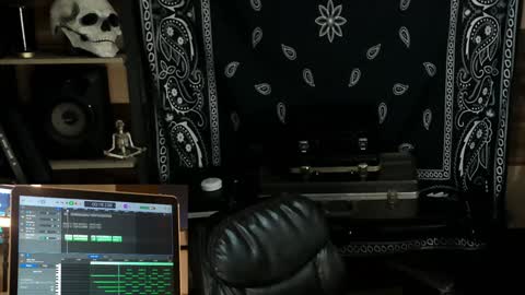 Smokey915 online show from January 21, 2:00 am