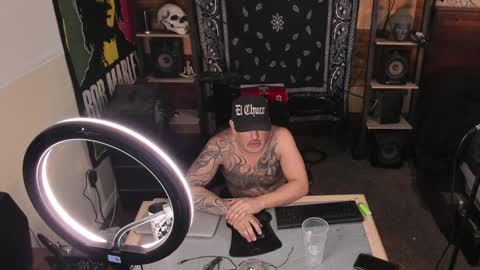 Smokey915 online show from January 24, 11:59 am