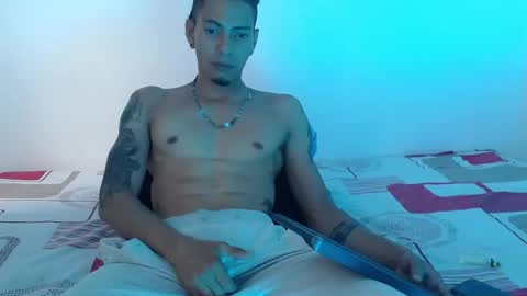 Snapshot of smooke_skinny chatting on September 12, 7:36 pm Daniel Aston online show from September 12, 7:36 pm