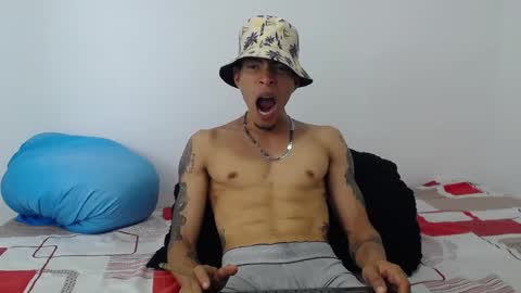 Snapshot of smooke_skinny chatting on September 16, 7:14 pm Daniel Aston online show from September 16, 7:14 pm