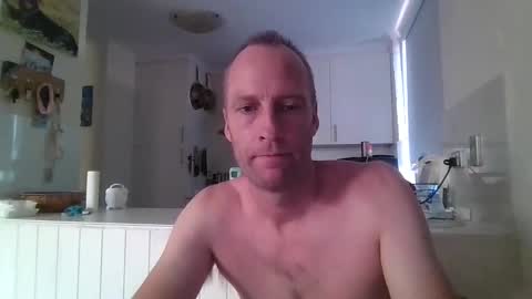Snapshot of smoothroundbottom chatting on January 24, 5:21 am KinkyDonks online show from January 24, 5:21 am