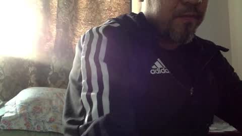 Snapshot of smoothstrik3r chatting on January 30, 12:50 am smoothstrik3r online show from January 30, 12:50 am