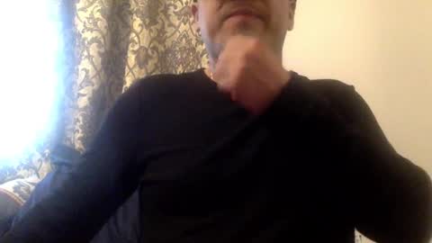 Snapshot of smoothstrik3r chatting on December 22, 12:39 am smoothstrik3r online show from December 22, 12:39 am