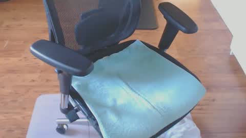 Snapshot of snooze85 chatting on February 16, 12:32 pm Cbt-Slave online show from February 16, 12:32 pm