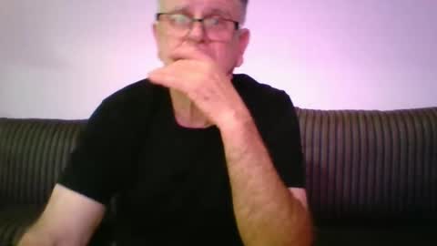 Snapshot of sofar06 chatting on January 13, 5:01 am sofar06 online show from January 13, 5:01 am
