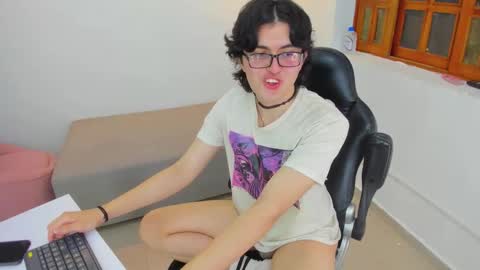 Snapshot of sohokat_doll chatting on September 12, 4:12 am Sohokat Doll online show from September 12, 4:12 am