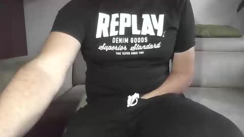 Sole Obedient online show from November 10, 7:24 am