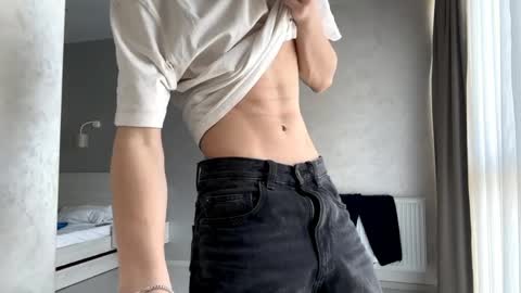 Jett online show from April 5, 10:45 am