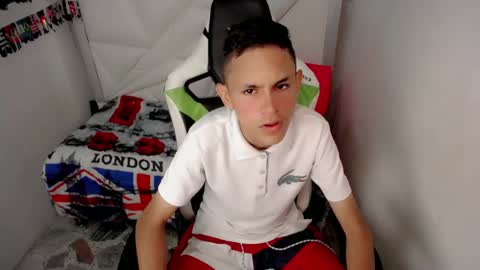 ESTEBAN online show from May 6, 9:04 pm