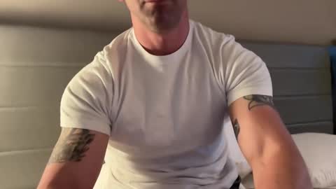 Some guy00 online show from April 14, 12:11 am