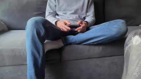 Sondages online show from March 26, 8:07 am