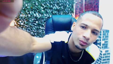 Snapshot of sonicj25_ chatting on February 1, 9:29 pm SONIC online show from February 1, 9:29 pm