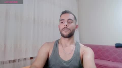 luis online show from December 17, 9:54 pm