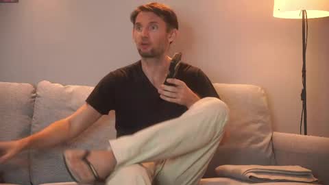 Chris online show from March 31, 11:50 pm