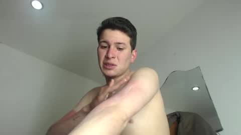 soymanuel777 online show from April 26, 9:00 pm
