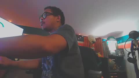 sp4yalyfe online show from December 3, 10:10 am