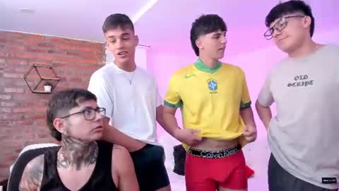 Gabo Lucas and Justin online show from June 19, 8:24 pm